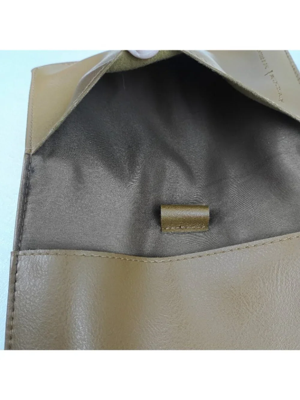 American Airlines This Is Ground Leather Travel Document Case brown snap pouch
